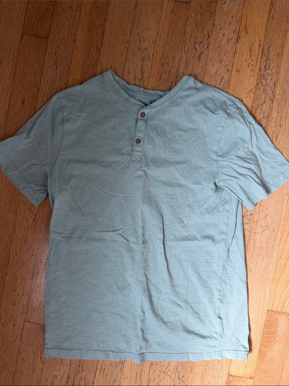 H&M Men's Short-Sleeve Henley in Sage Green